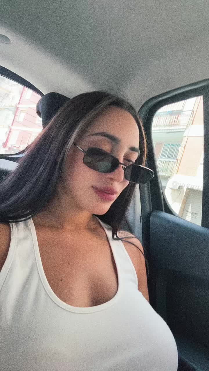 @𝓛𝓮𝓼𝓼𝔂🖤