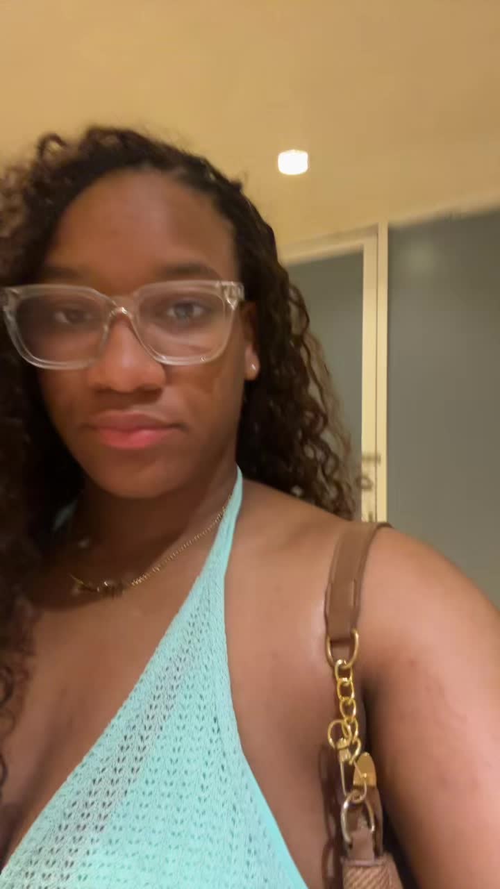 @Marii