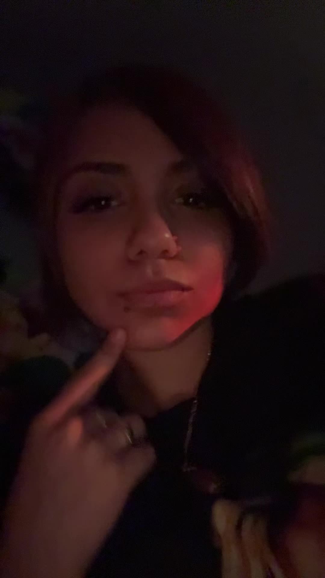 @️