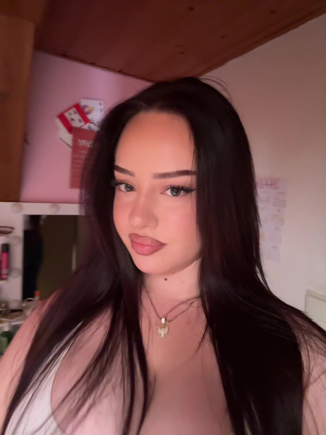 @ur🇦🇱mommy