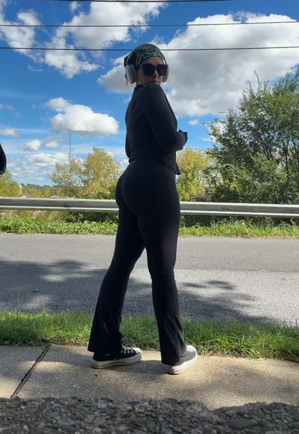 @simiviolet