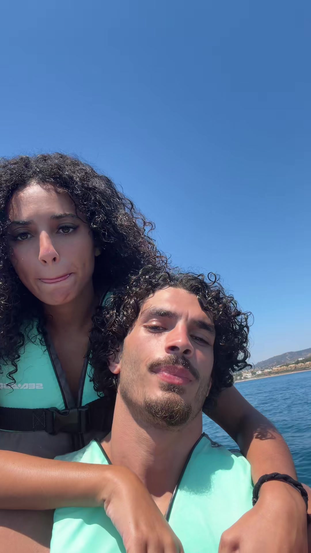 @Chikaanos