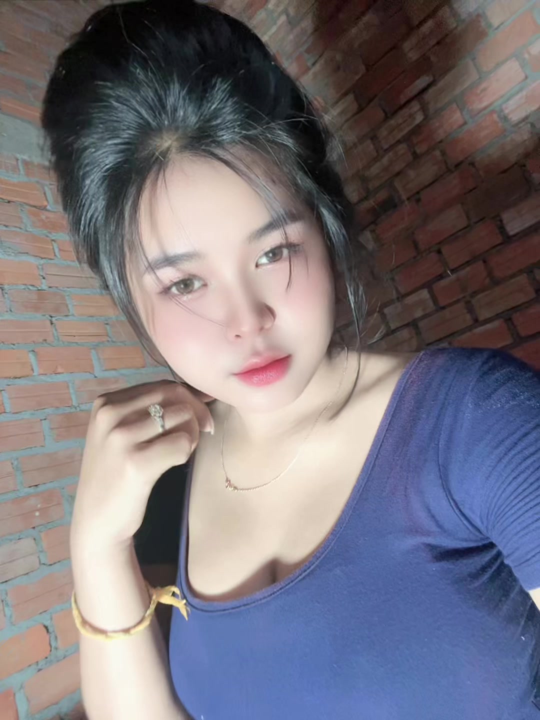 @Mom-មុំ💞