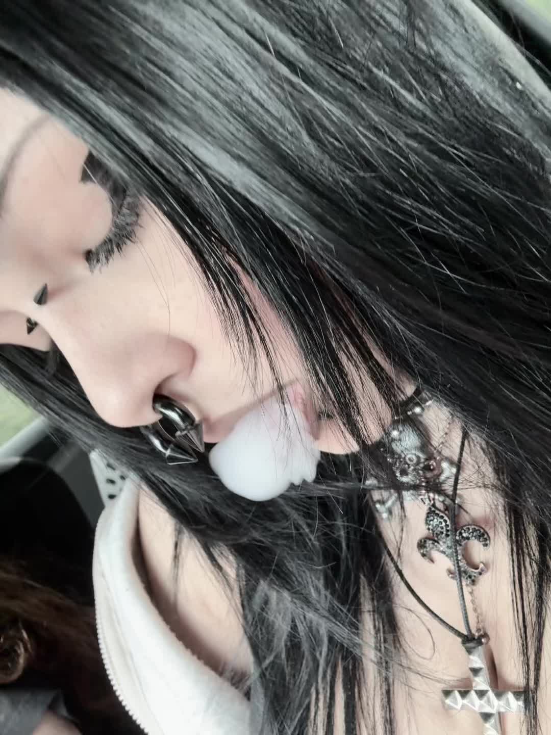 @🧟♀️ ☣︎ ☠︎︎ ☣︎🧟♀️