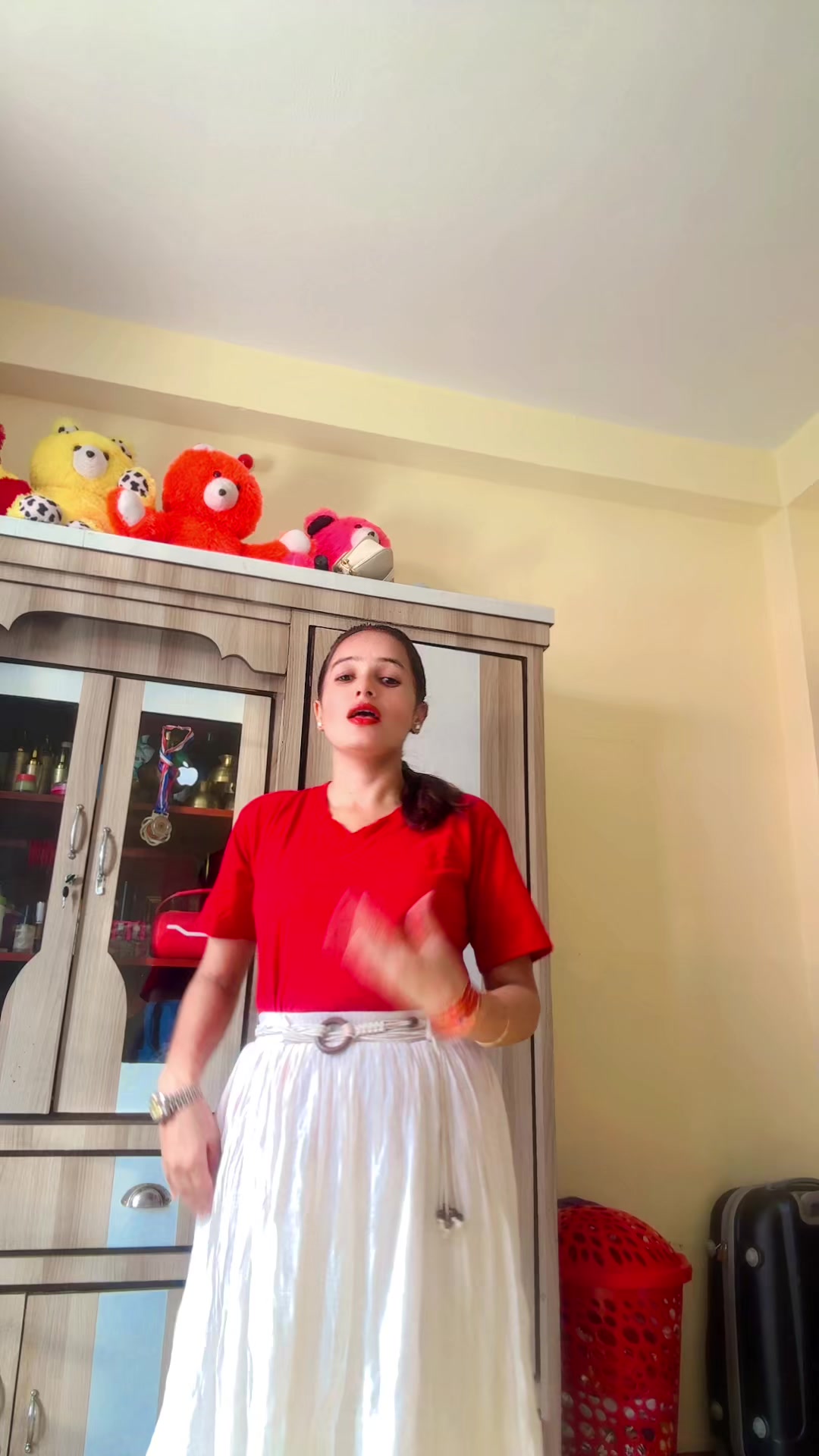 @सरु पौडेल