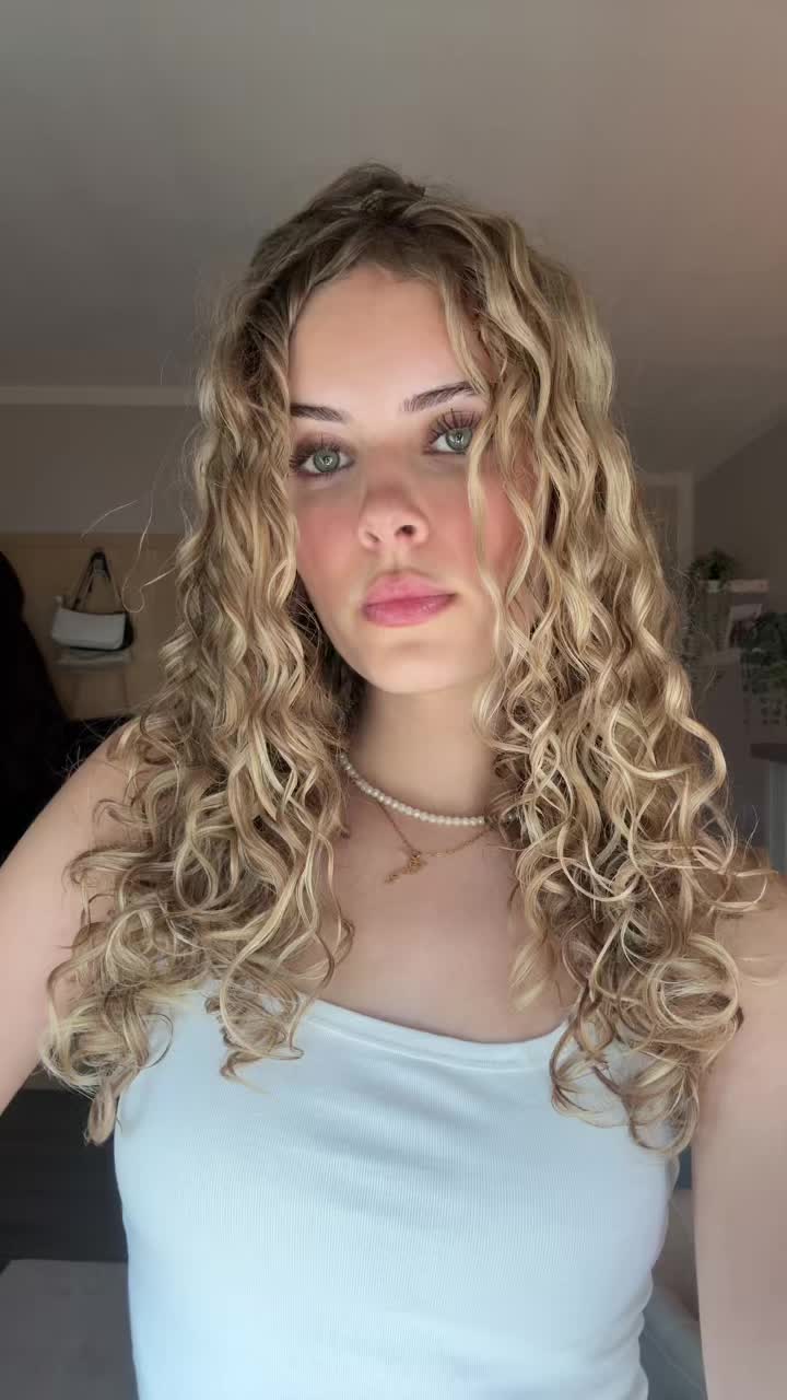 @𝑙𝑎𝑟𝑎
