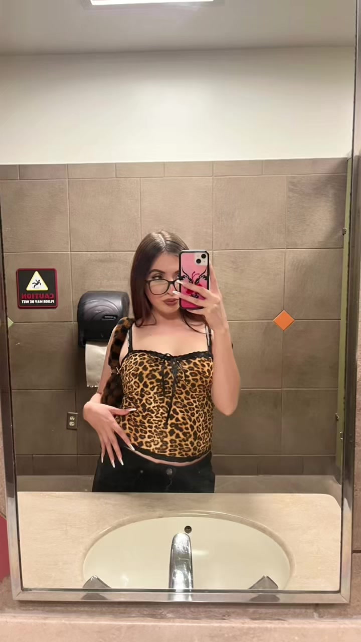 @aly b