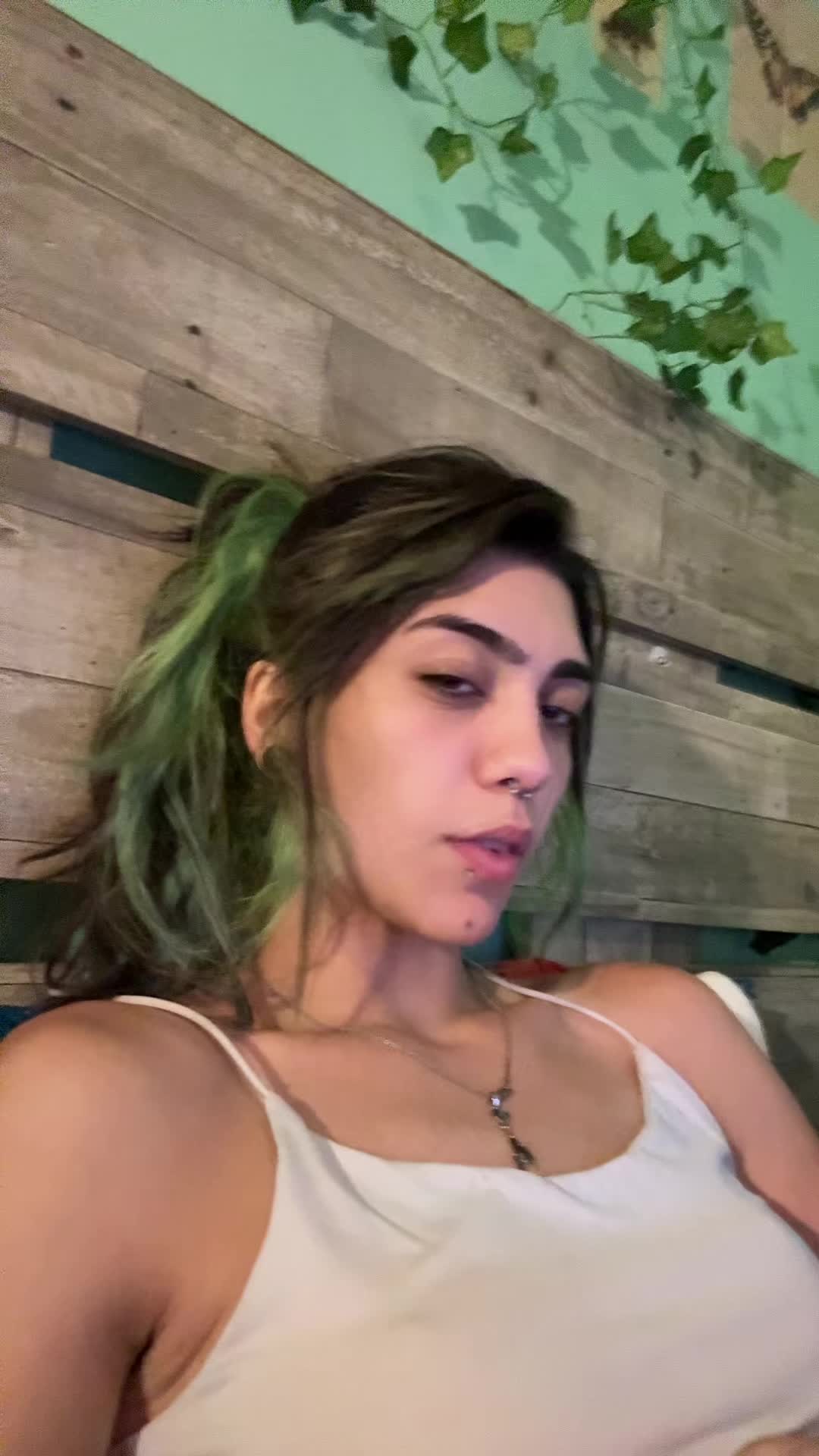 @Rhy