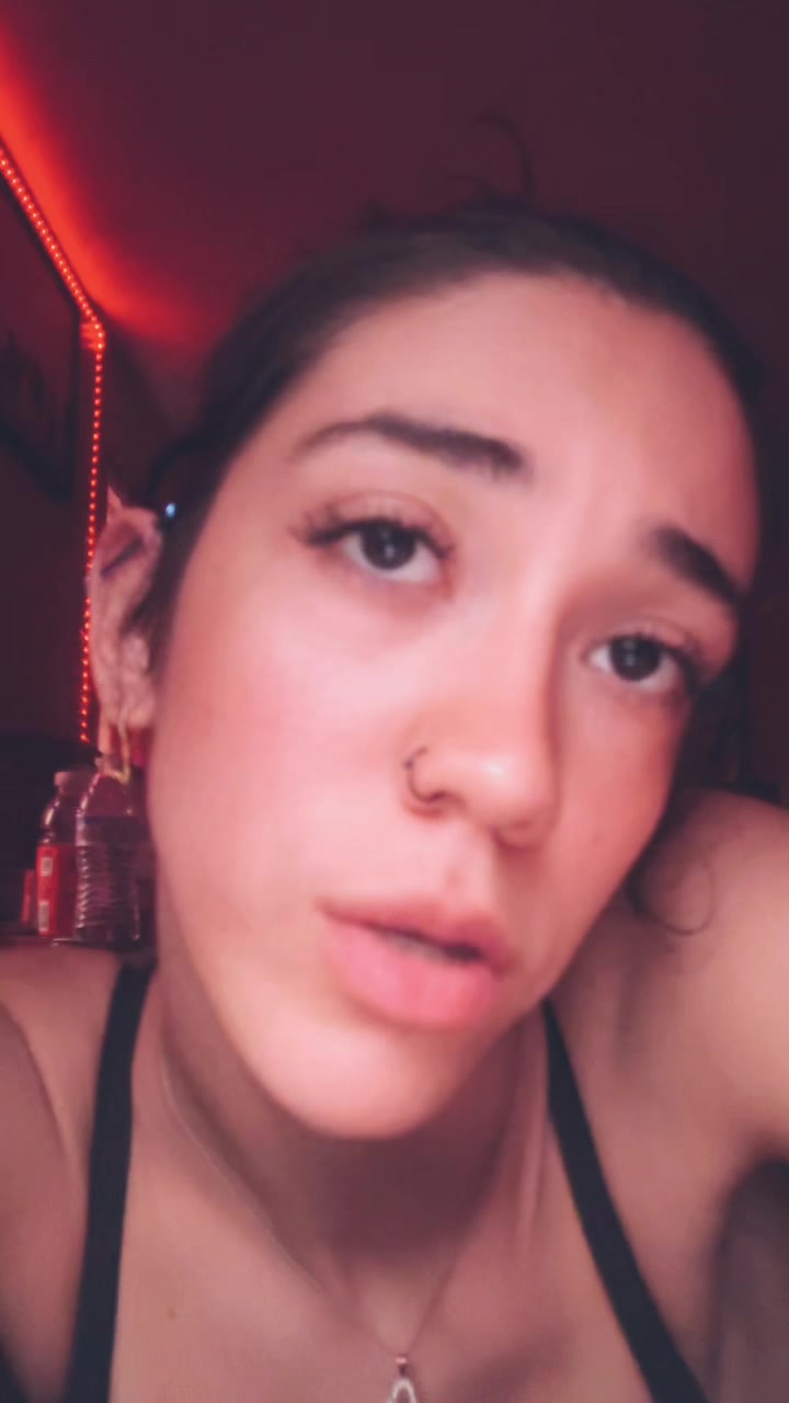 @シ