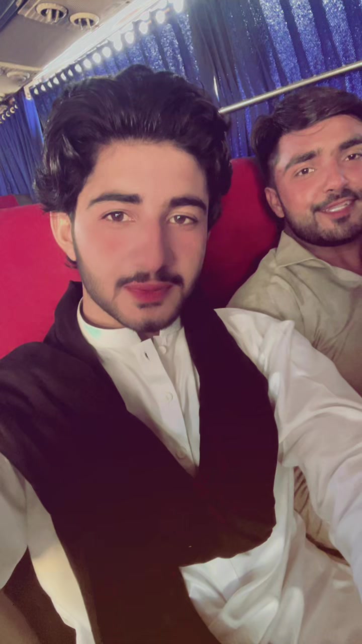@Adeel.Mughal.جٹ🥂🖤