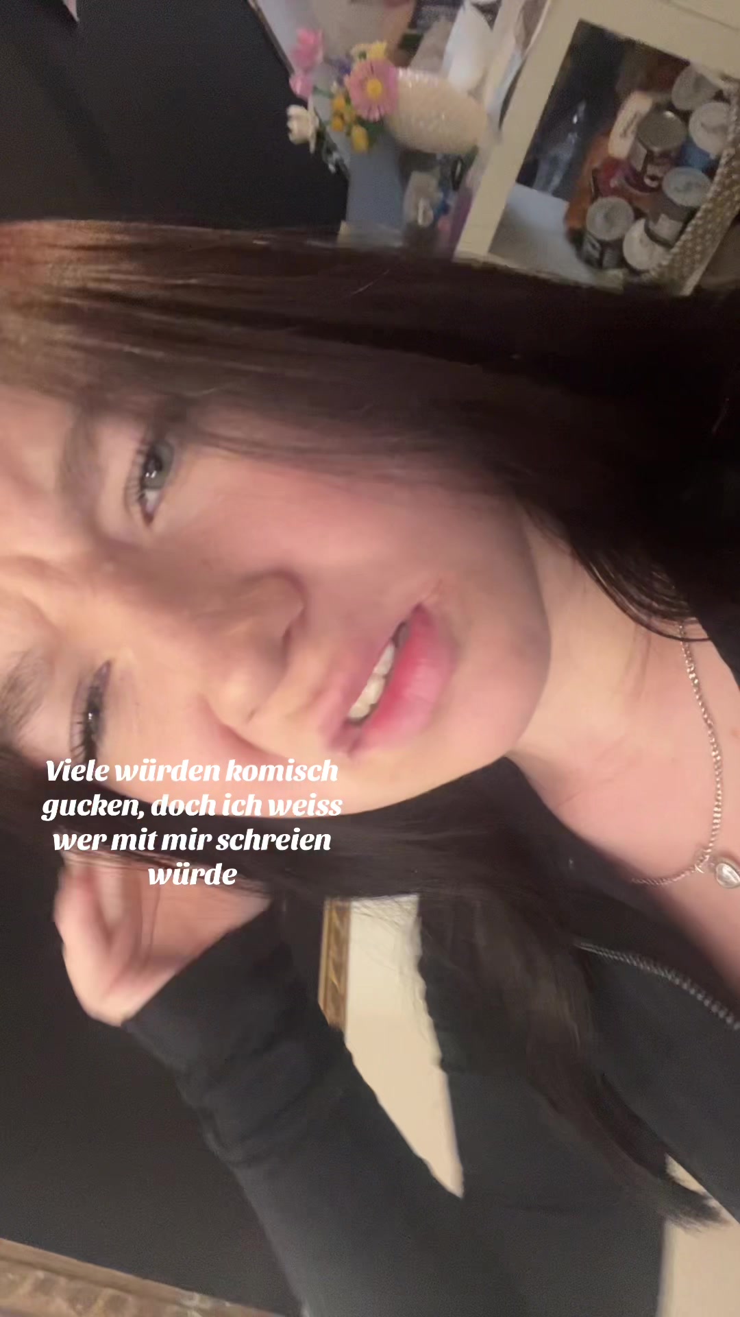 @👤