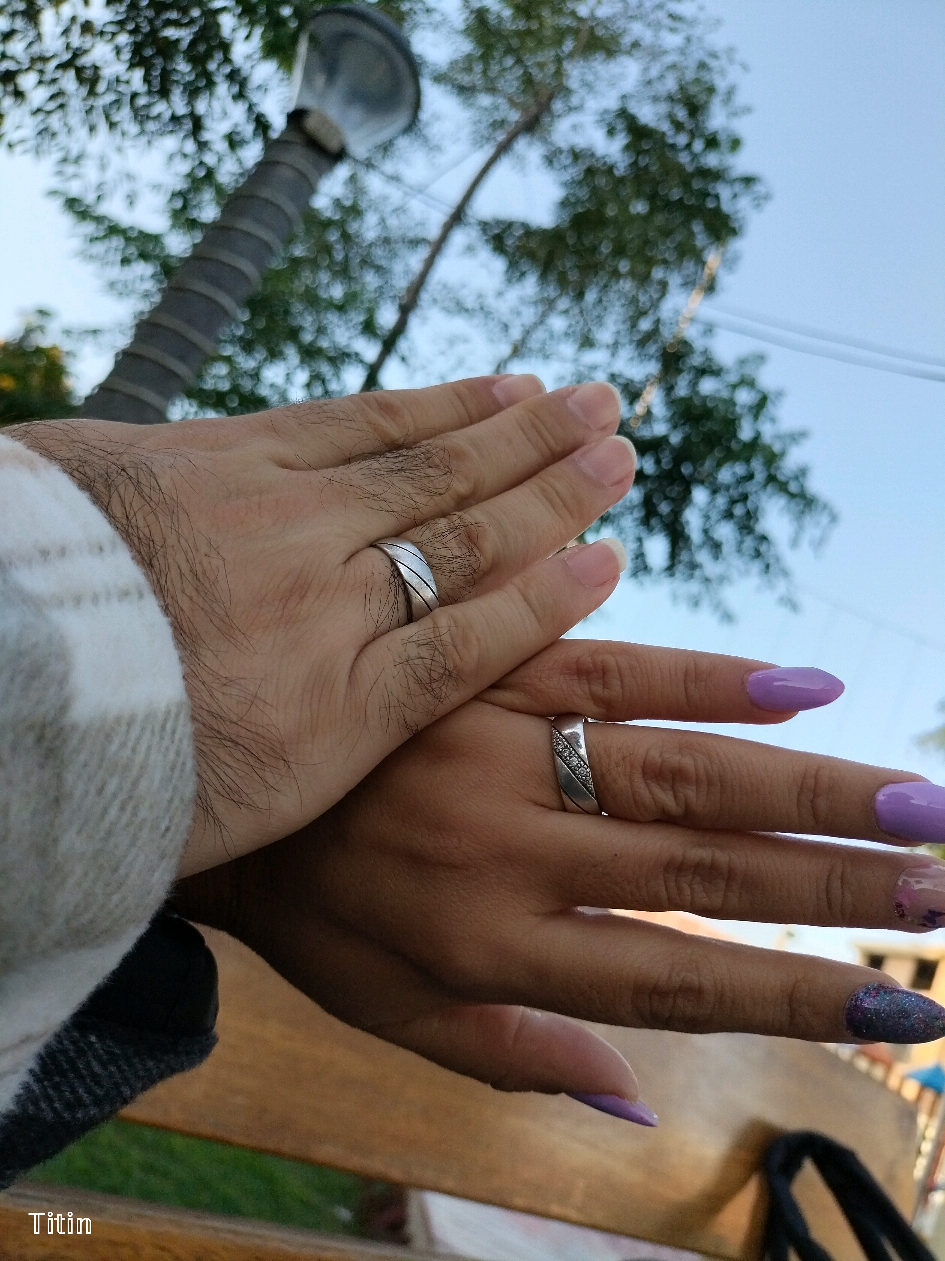 @𝒞𝒽𝒾𝓃𝒶🦋👑
