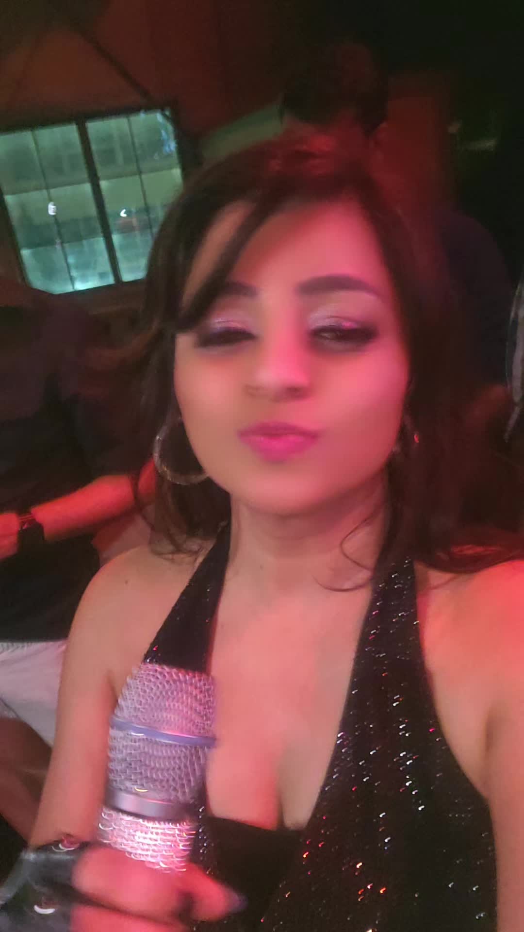 @ShwetaV