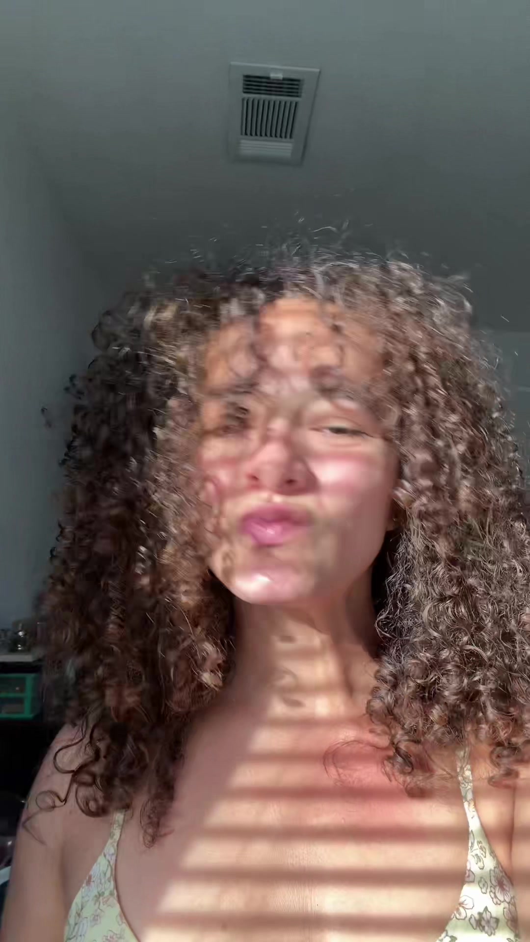 @VALENTINA💜