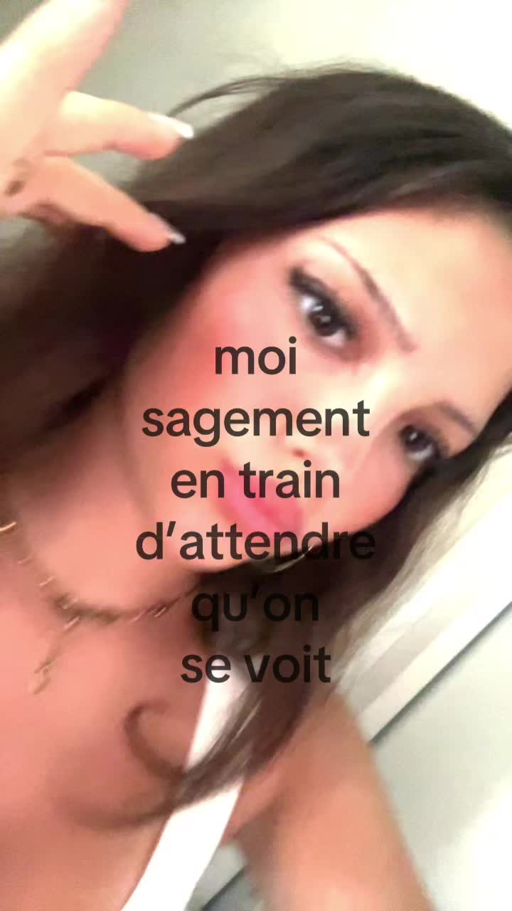 @adeleeee