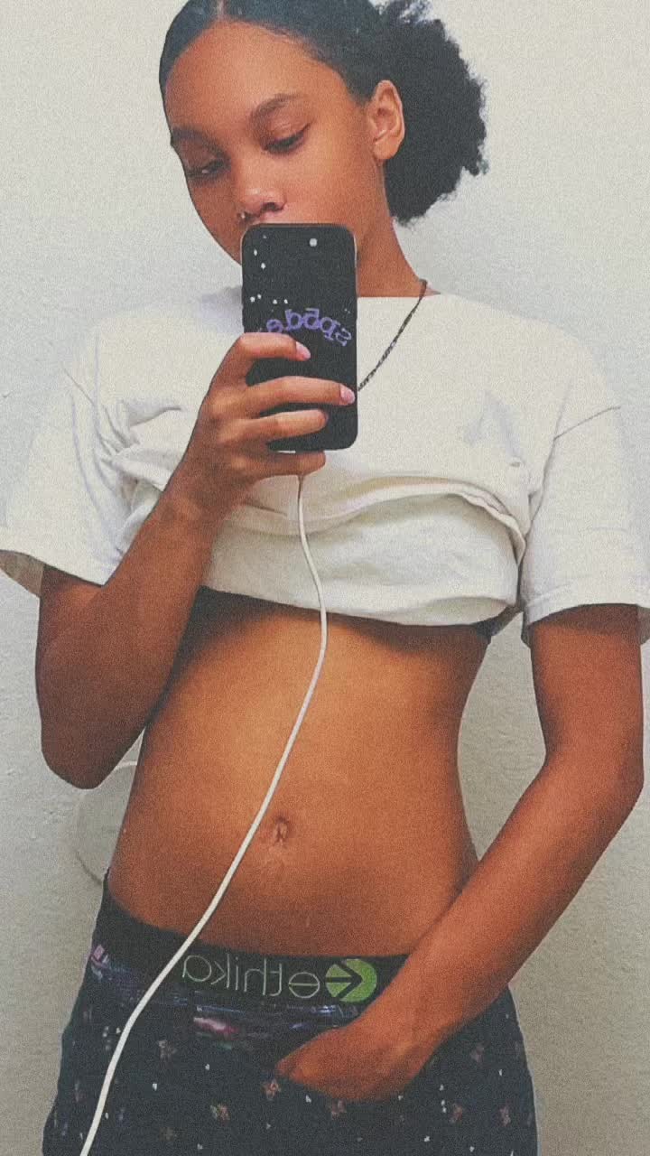 @lightskin._.shania🔥