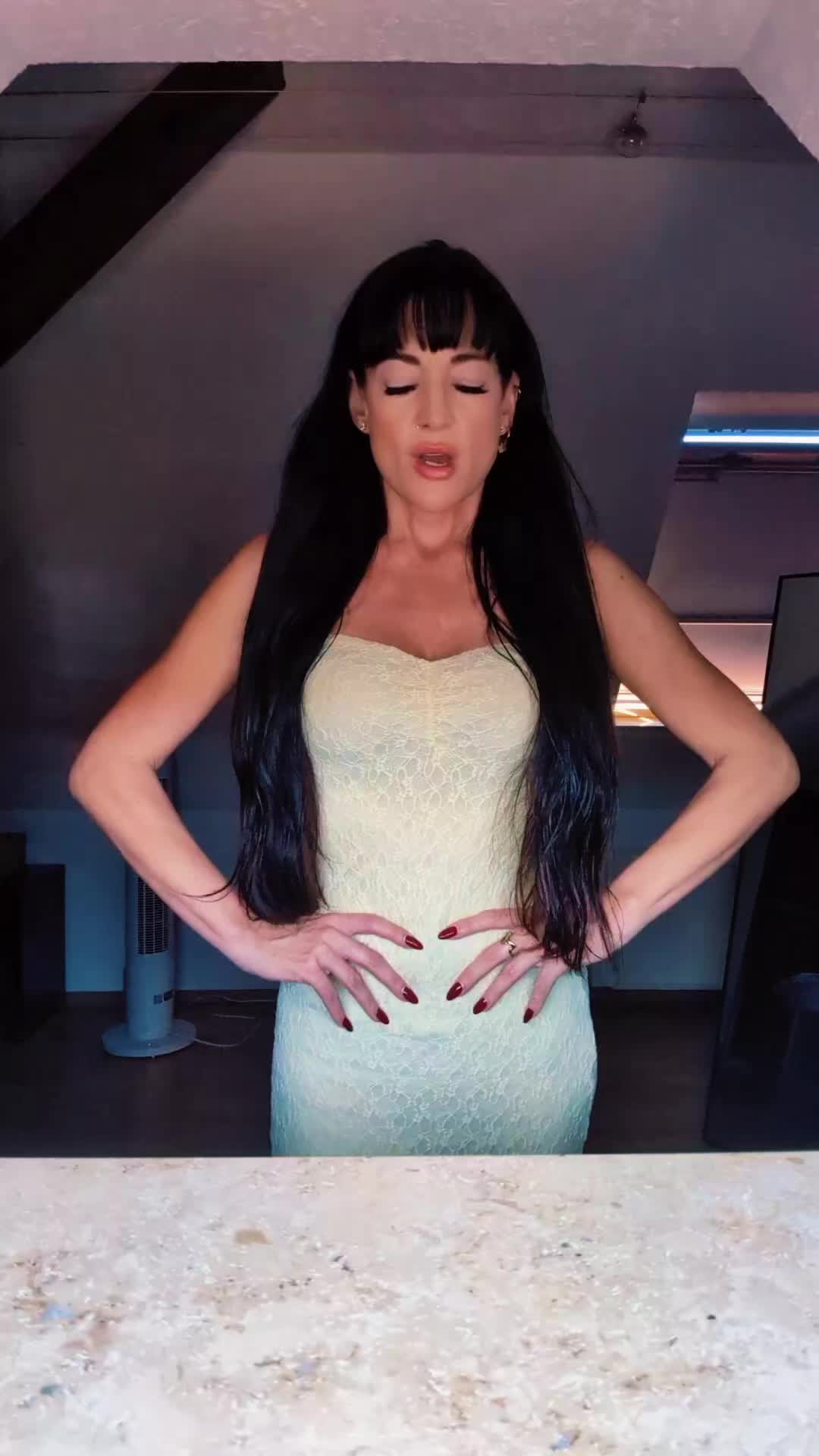 @🦋