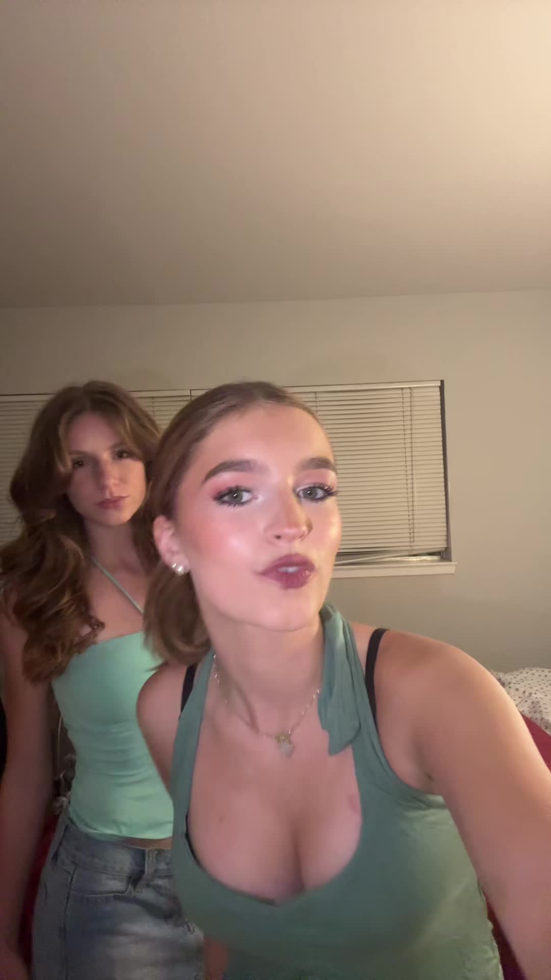 @ilovemariawithoneI