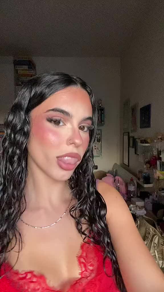 @martuzuzuzu