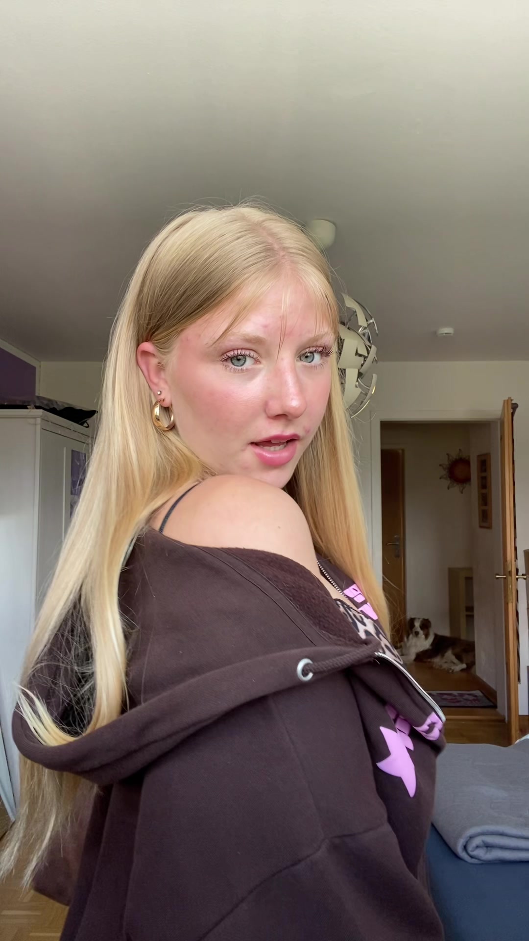 @vivienne.schindelka