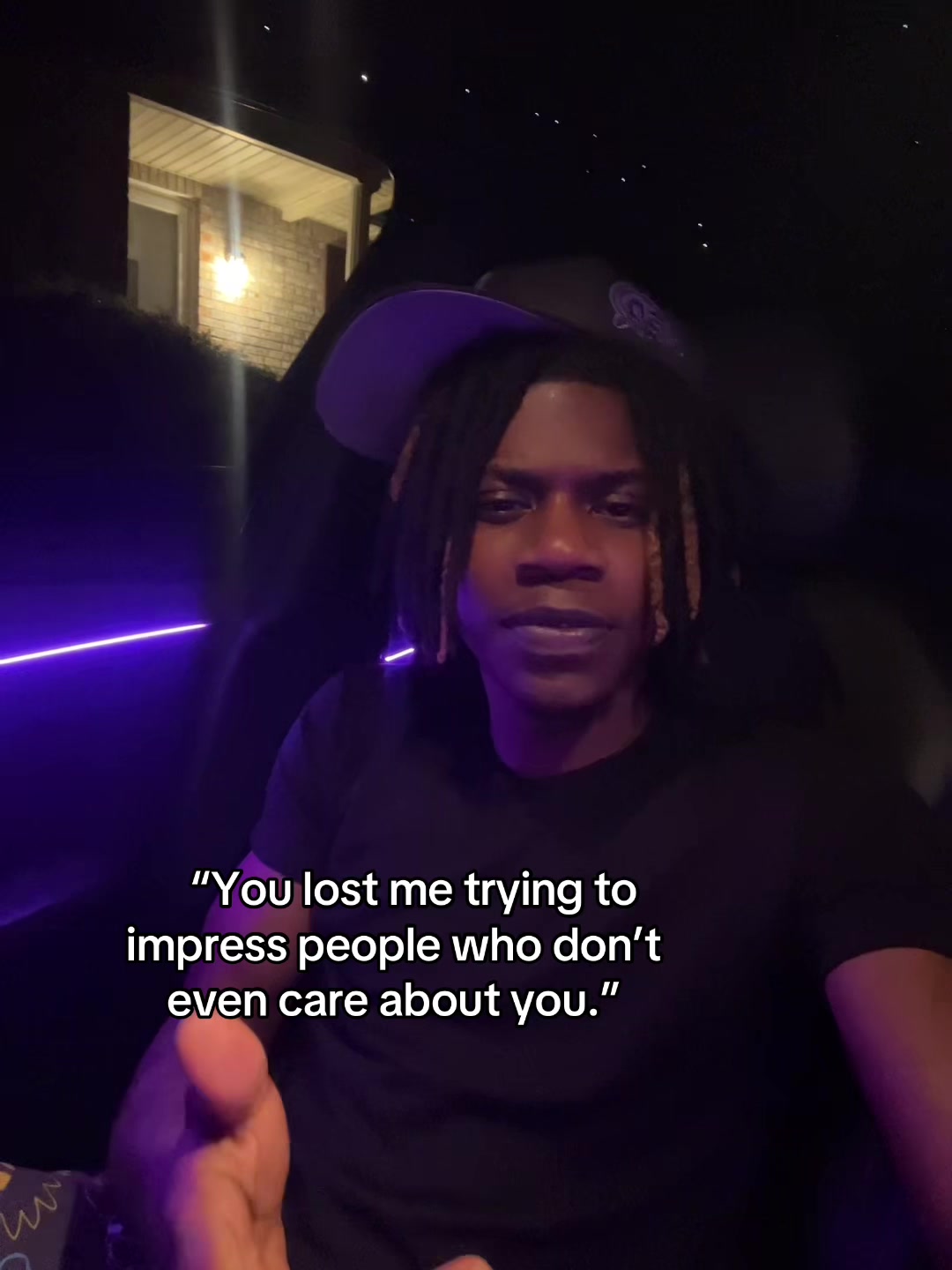 @Chris👣