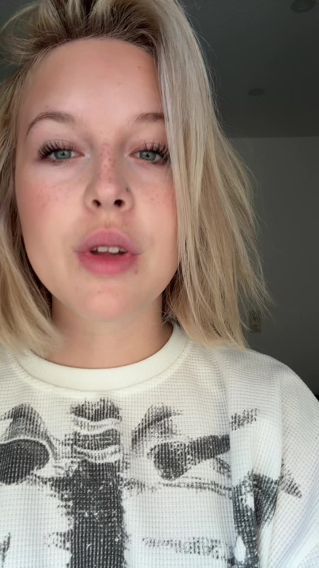 @emelyerdbeer⛓️💥🍓