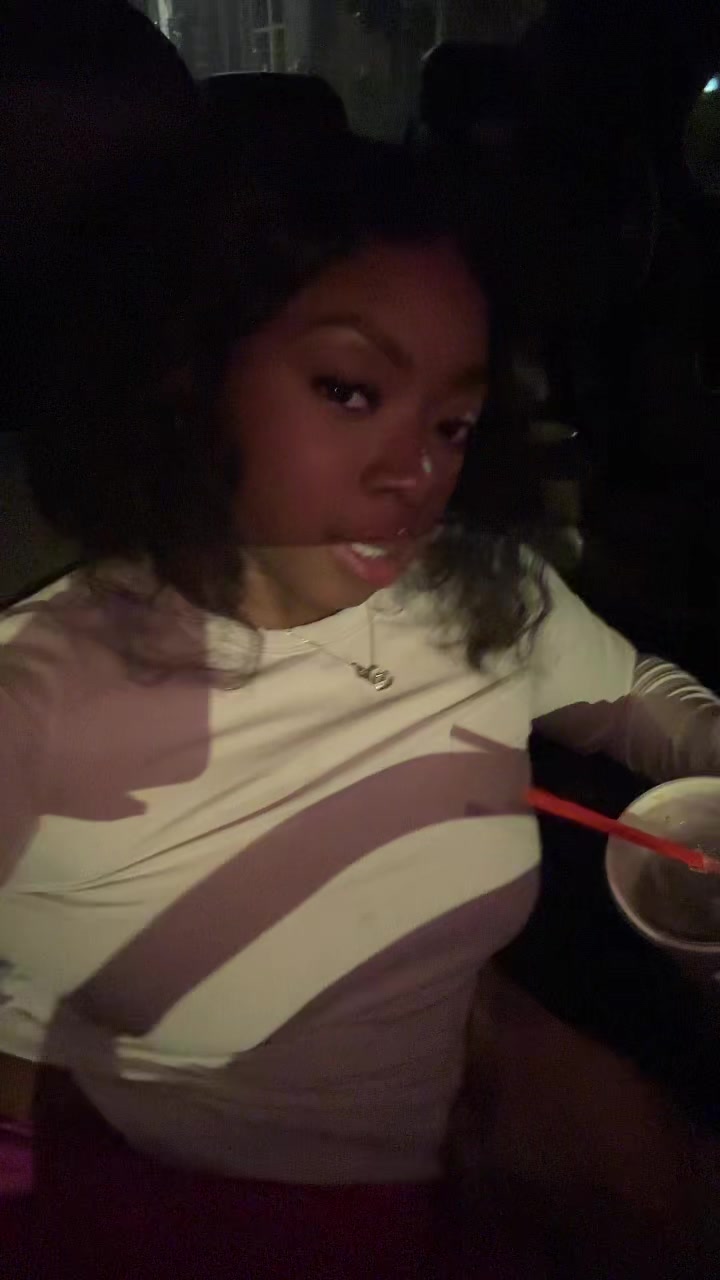 @Anijahh_