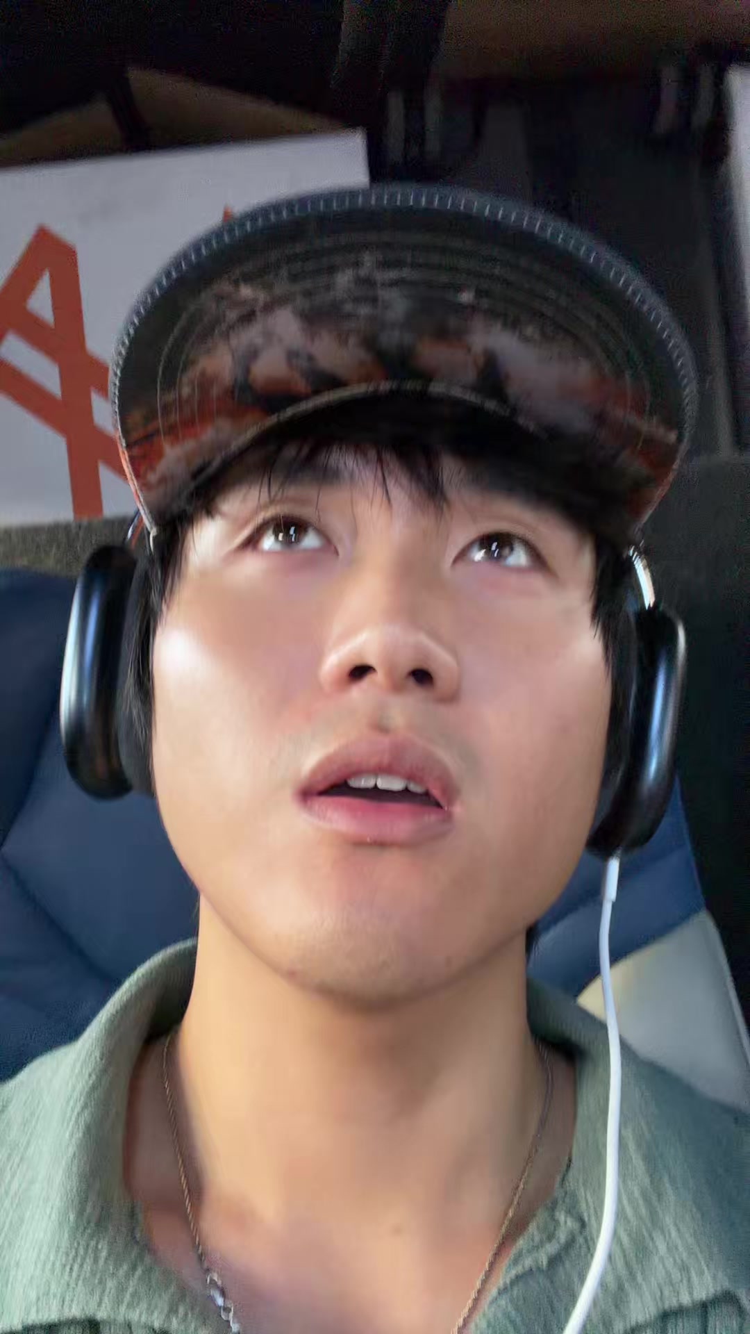 @Charles Hsu Spam Account
