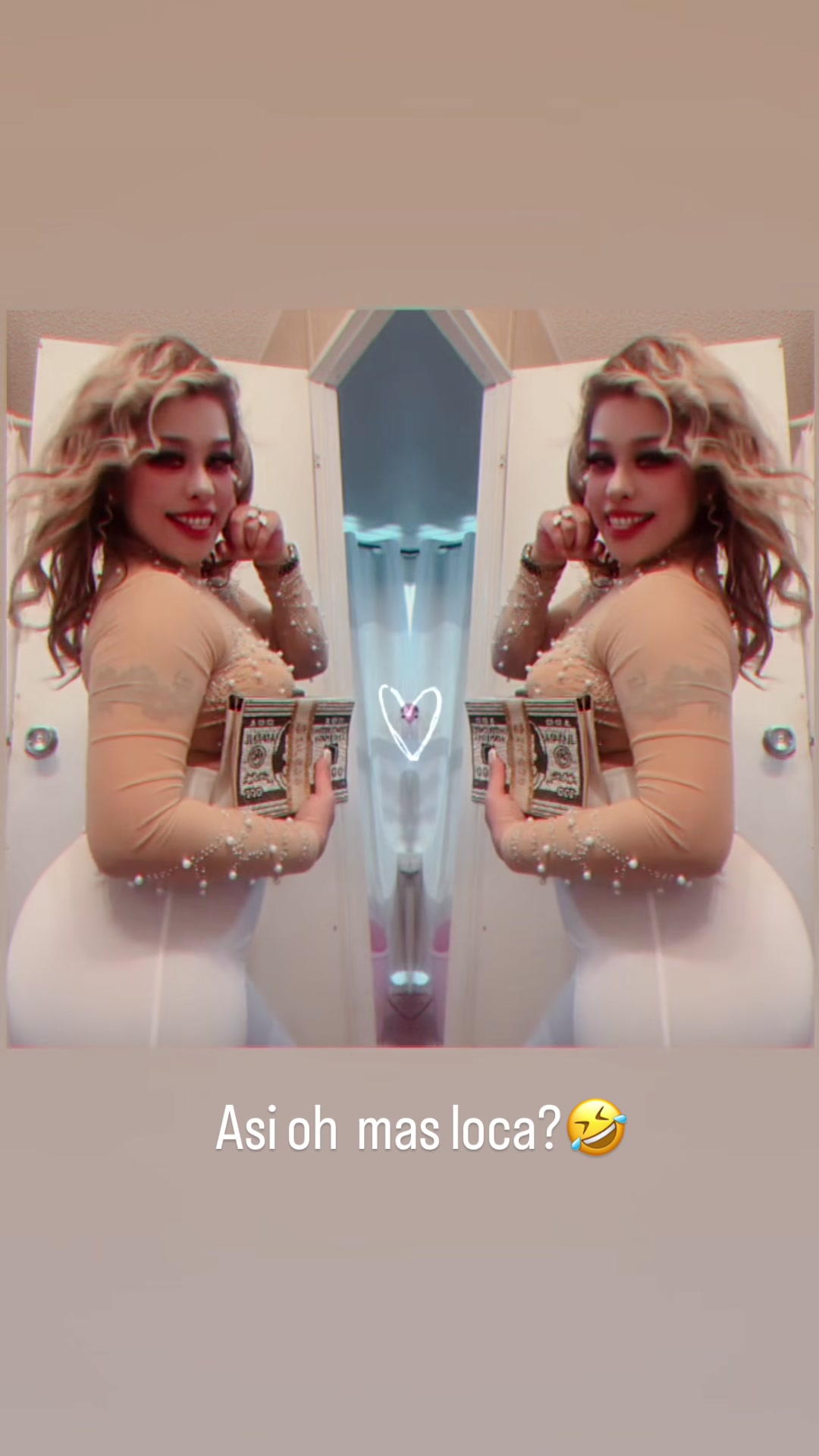 @QUEEN👑