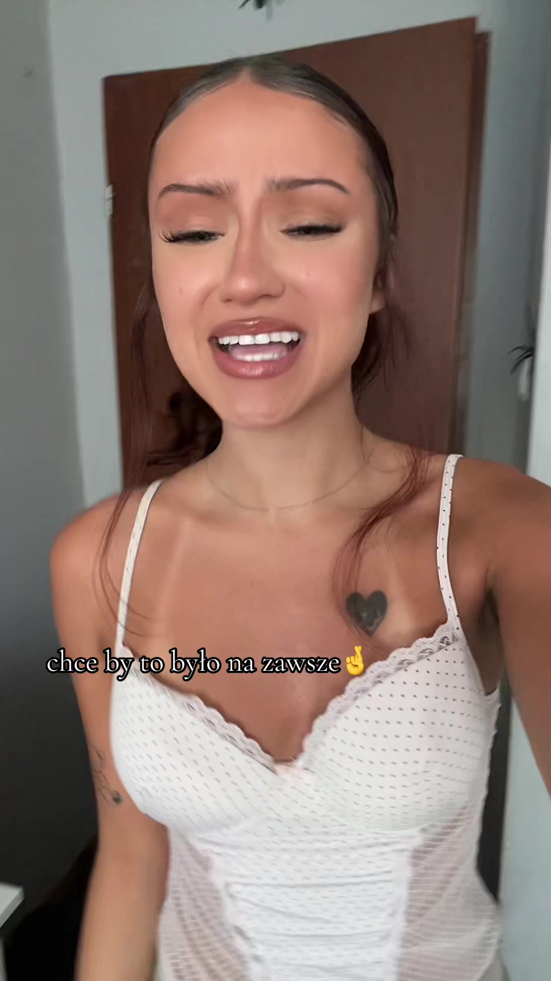 @V I K A