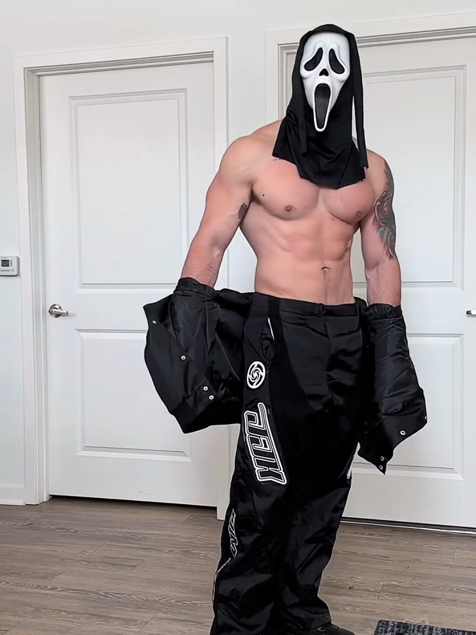 @Instantegay