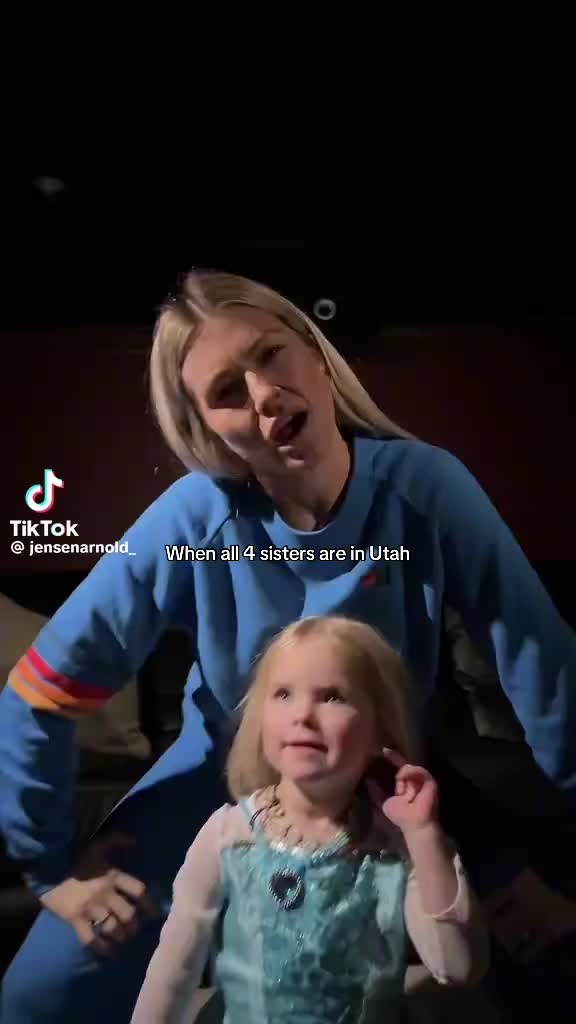 @Arnold sisters fanpage