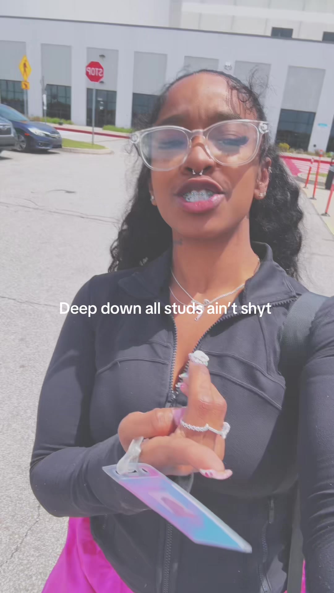 @Aamya 👾