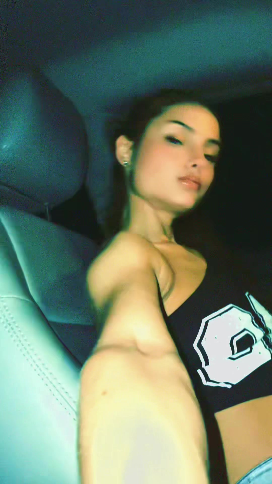 @𝒦𝓎