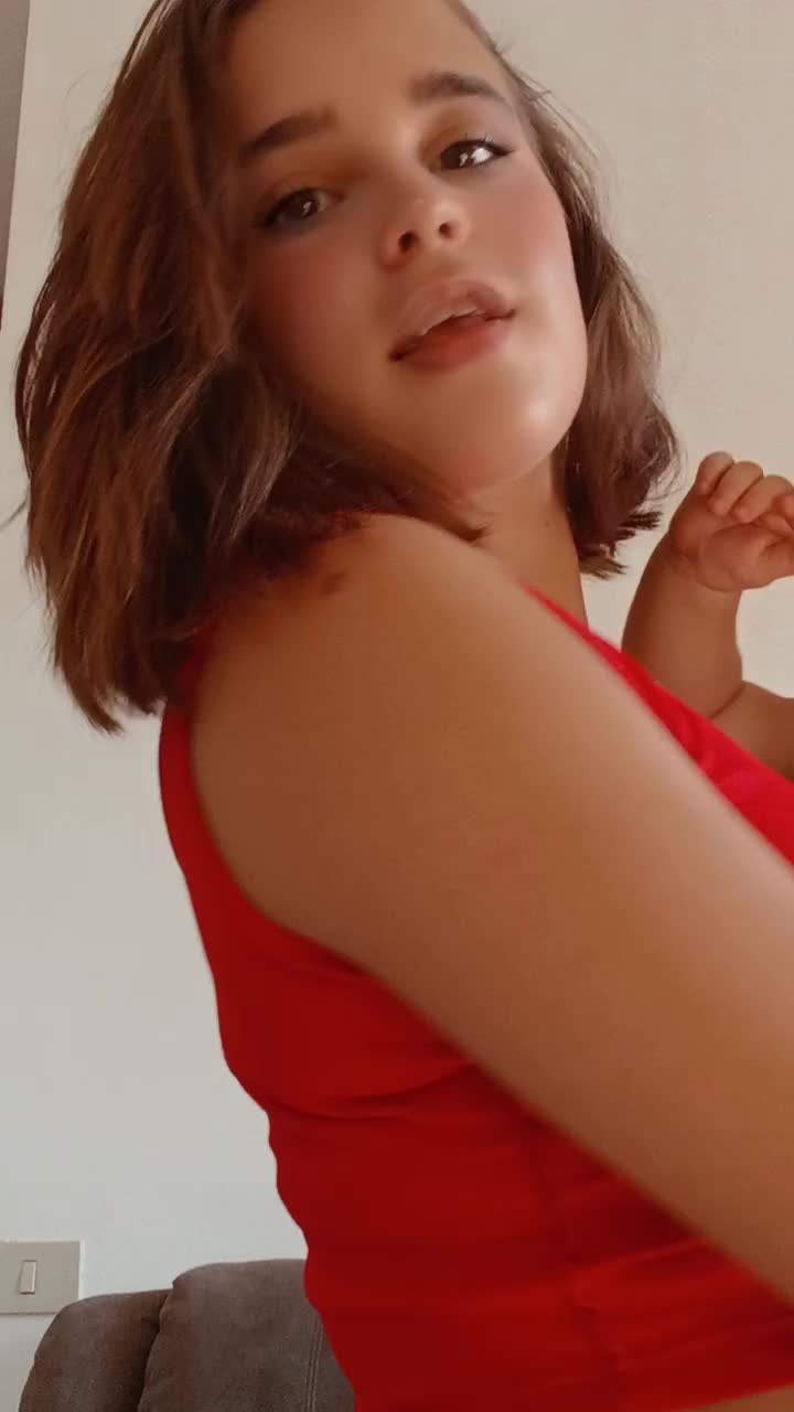 @Valeria