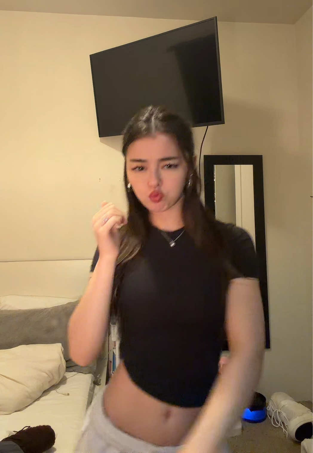 @maiveelol