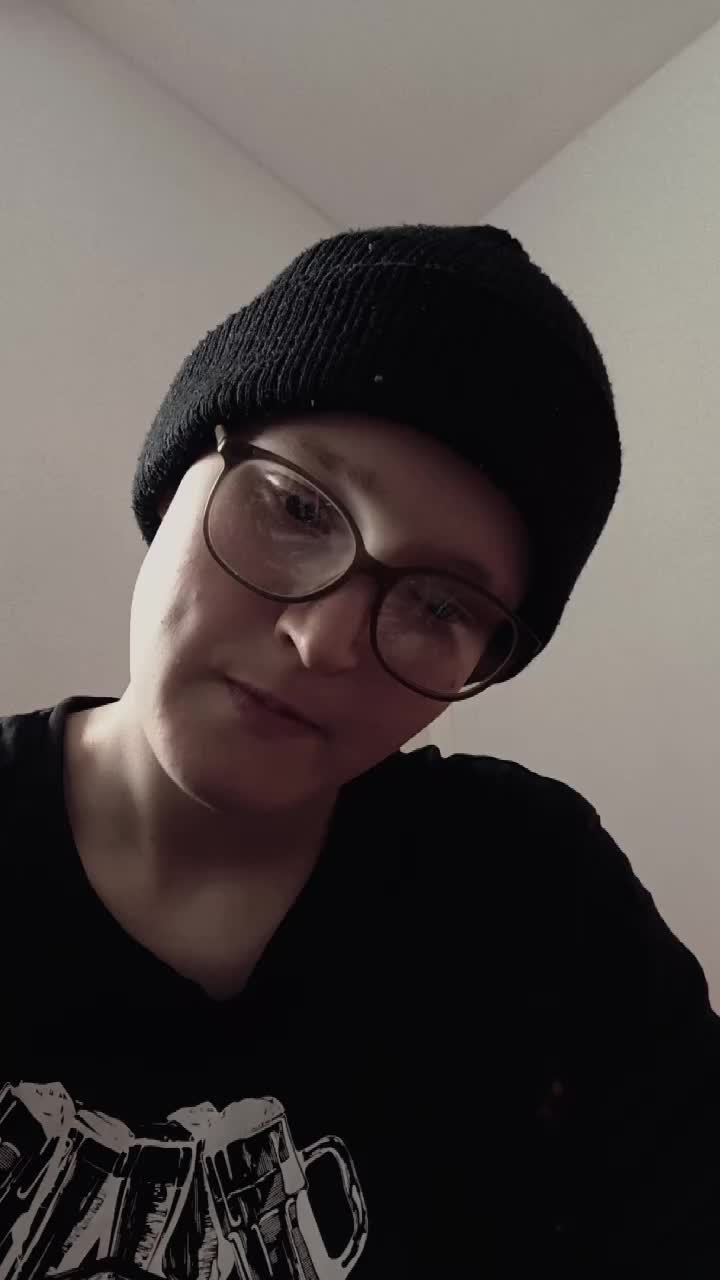 @Small_strays_bite