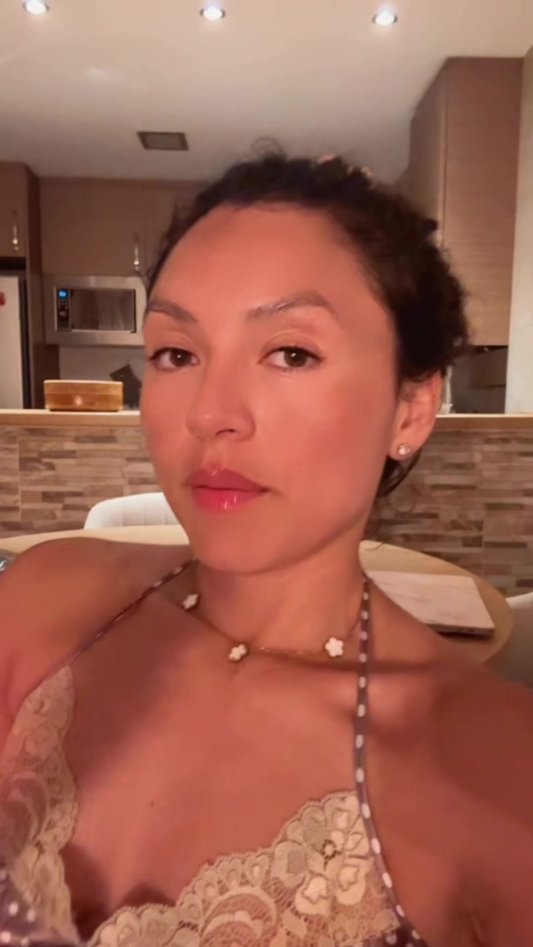 @Mindiexplica