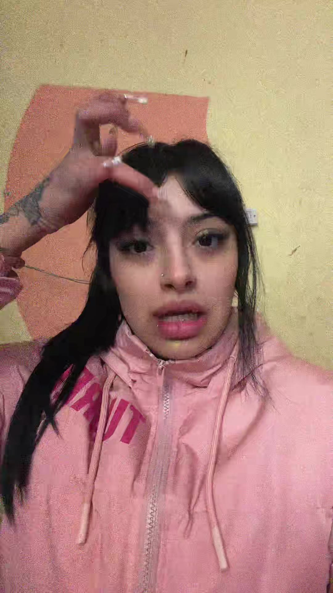 @Anaahii1