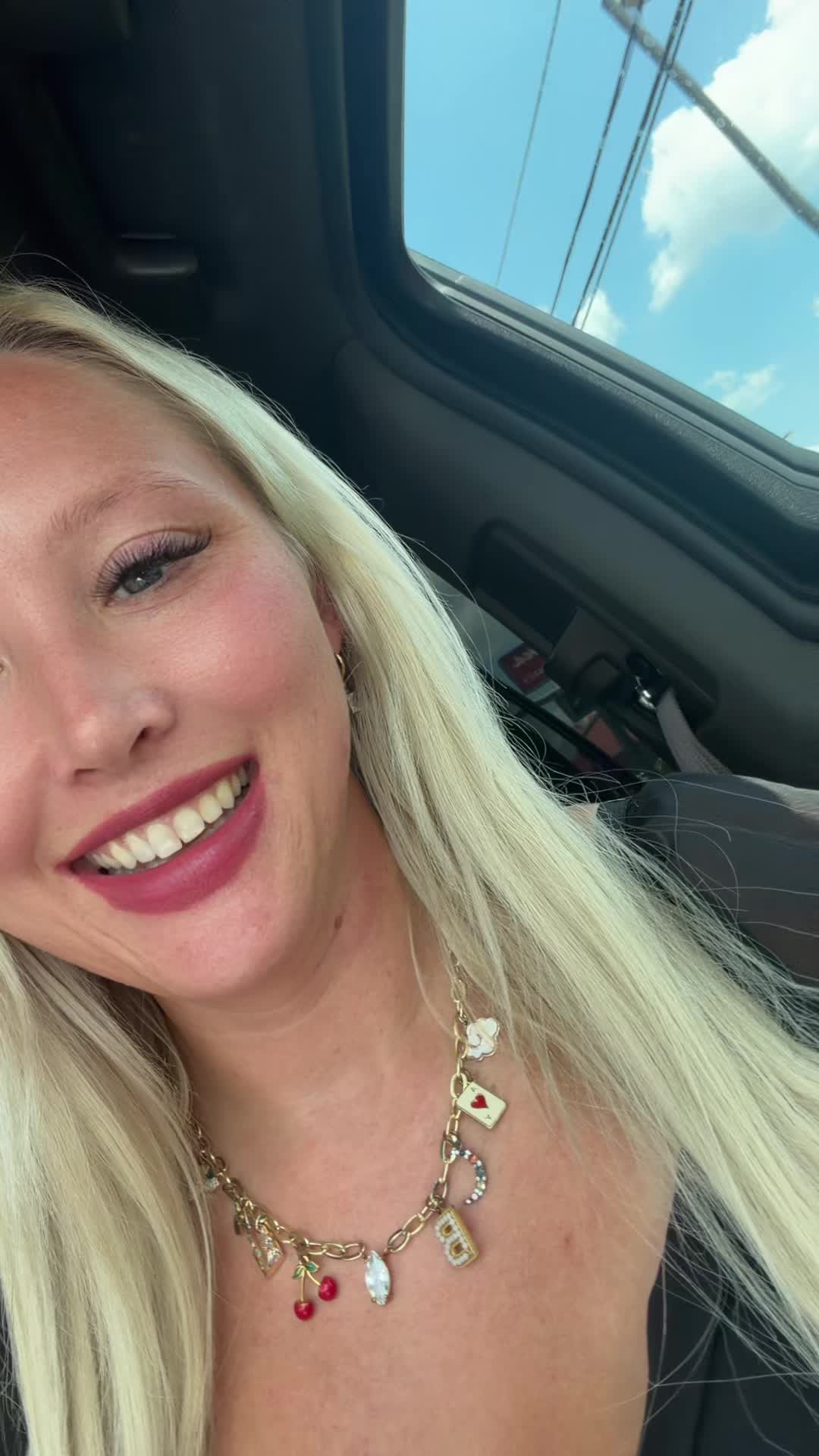 @Christian Nicole ๐