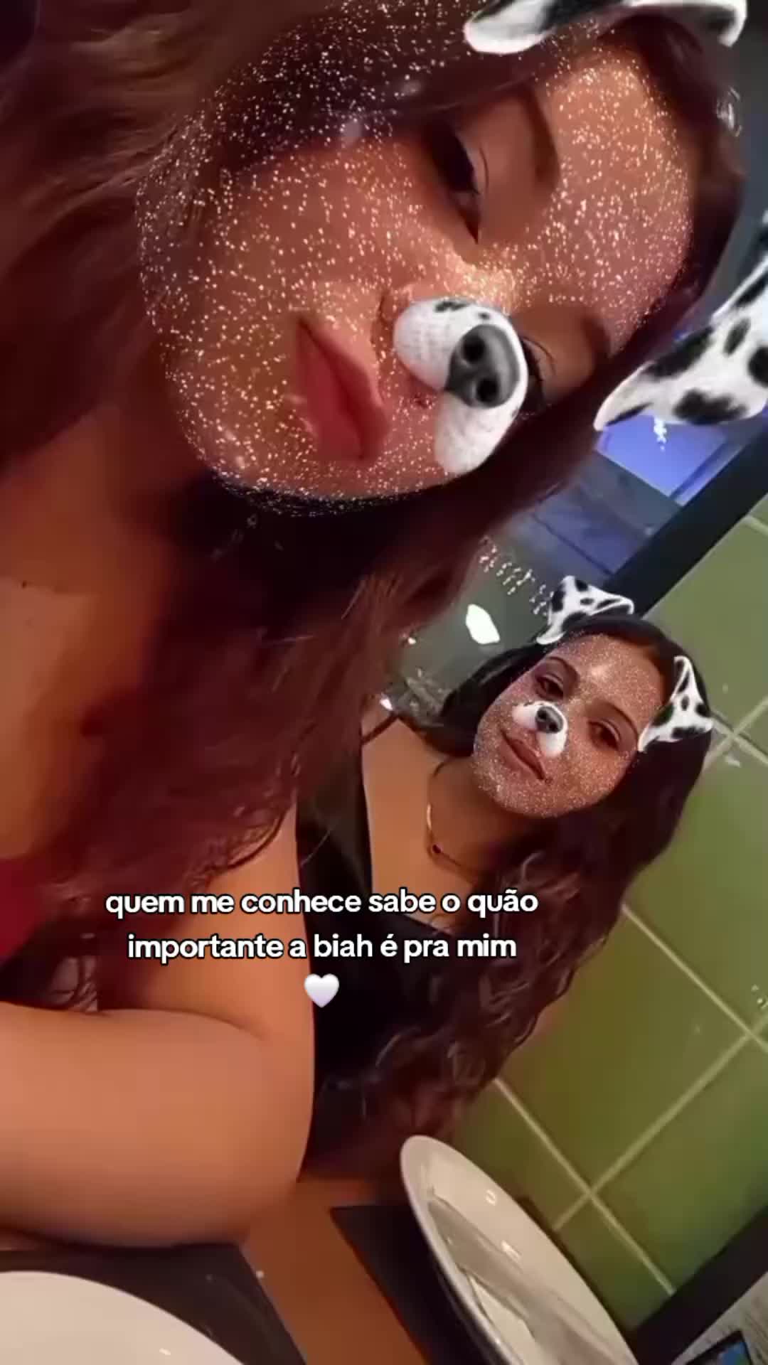 @KARALHO_É_A_ANA