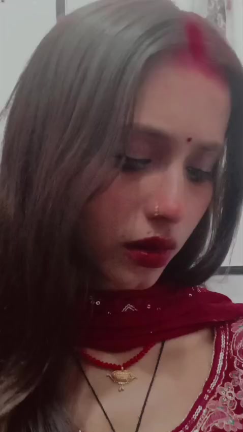 @B_A_N_I_Y_A 🥰 Q_U_E_E_N 🥰💝