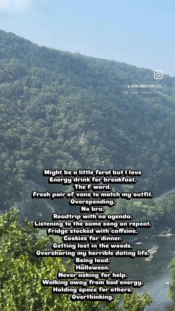 @_bonesnbutterflies_