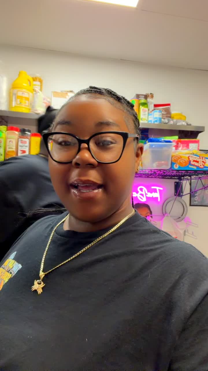 @trapladytana