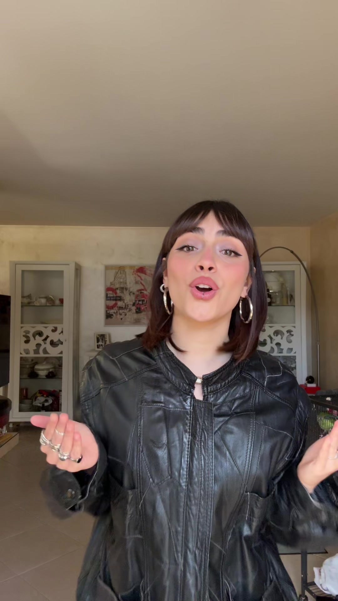 @apollineo