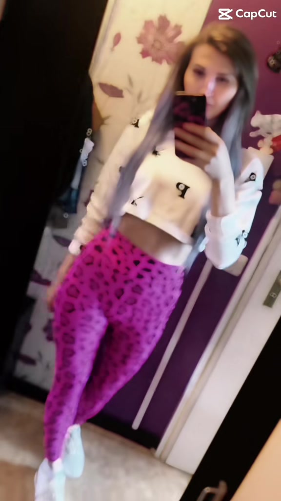 @♋️𝓒𝓱𝓮𝓻𝓻𝔂 ♡