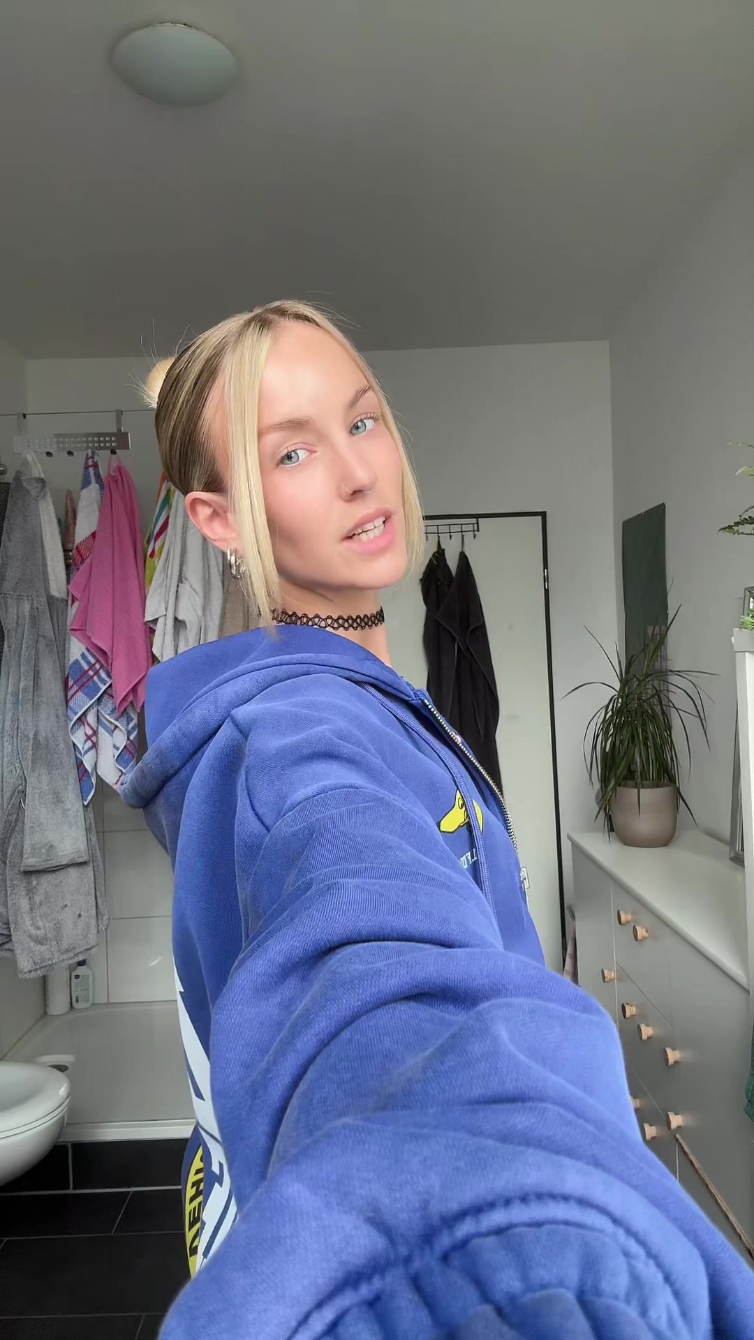 @Leonie