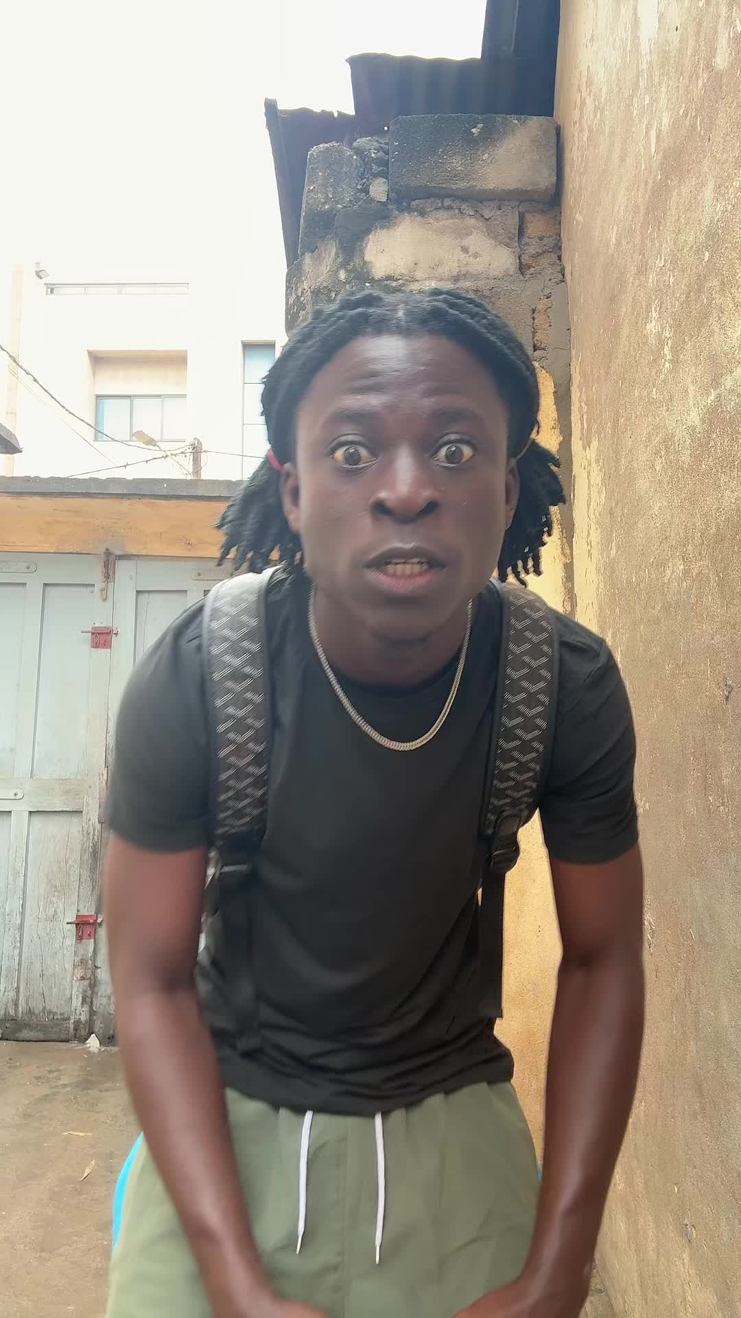 @LA MANO DU 229🚫🦵🏾