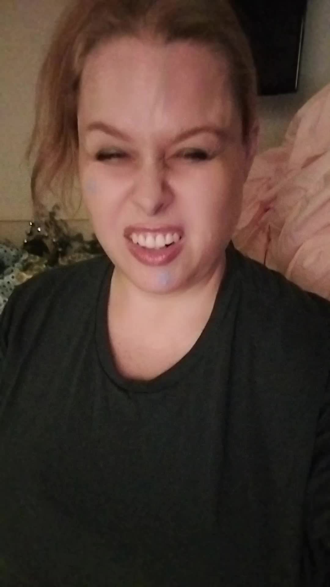 @HeatherHurtsSoGood
