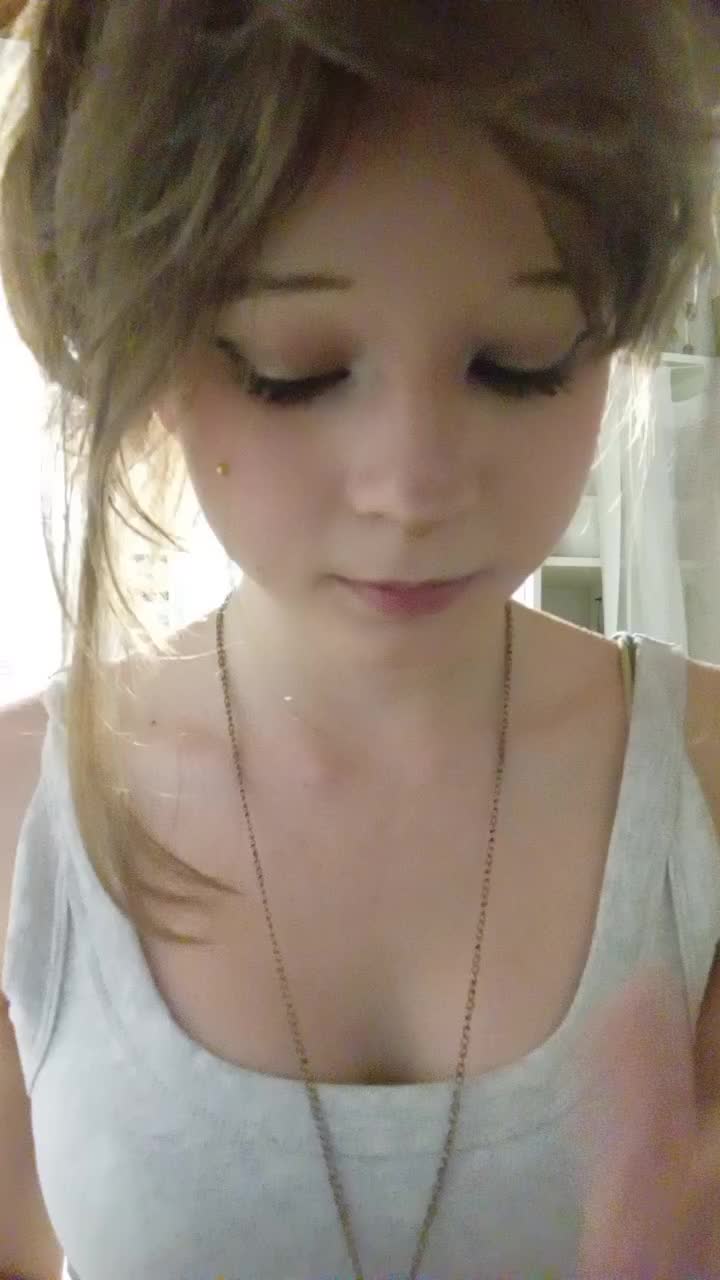 @Emiii